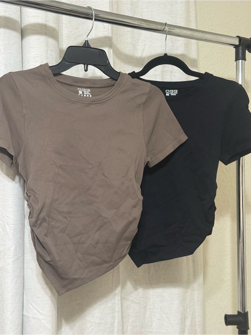 Short Sleeve Ruched Side Tee - Black & Taupe bundle